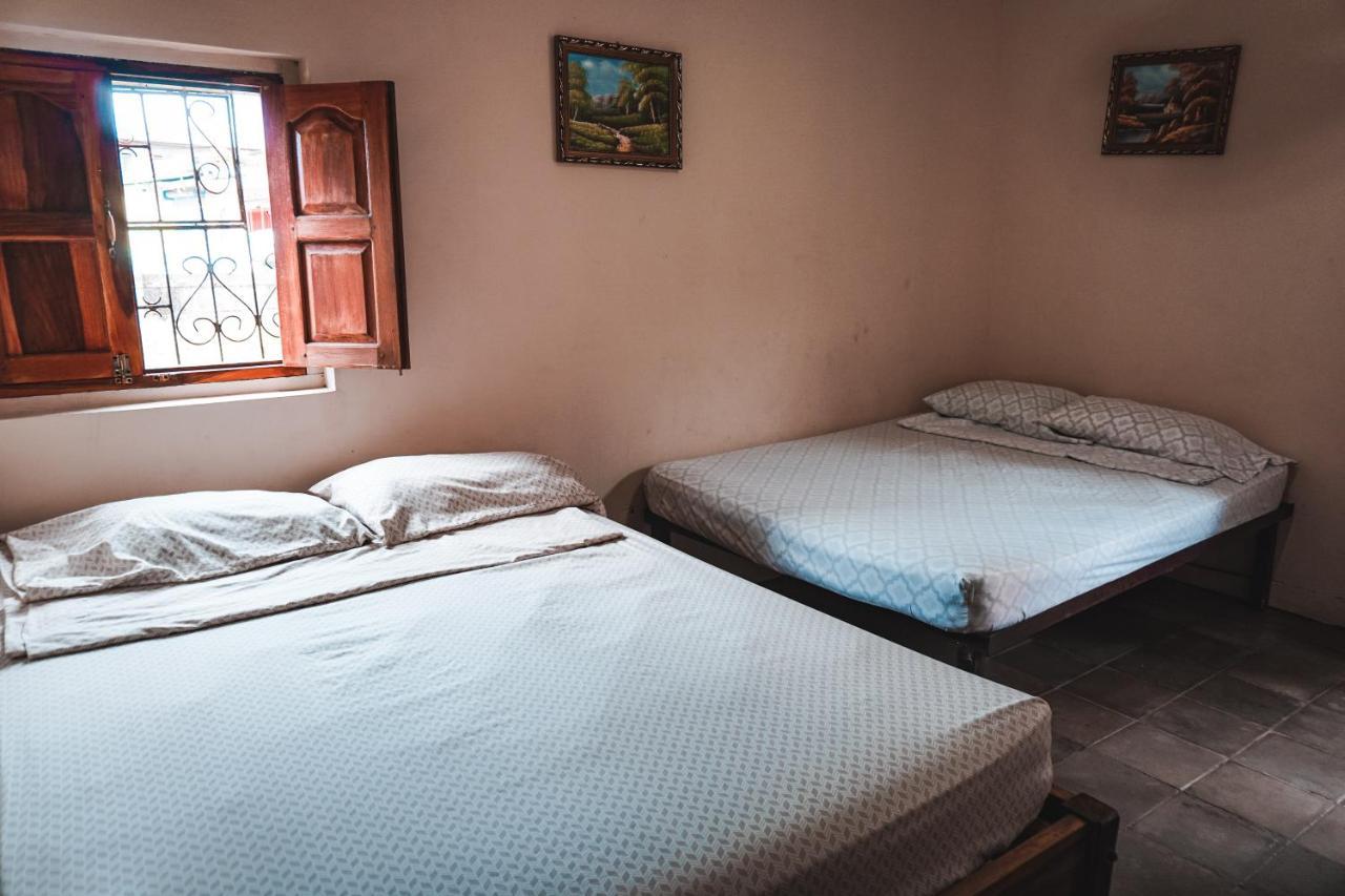 Hostal Los Chamos San Juan del Sur Extérieur photo