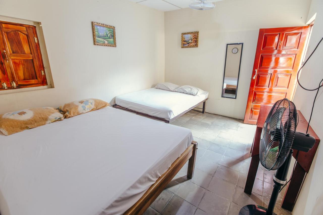 Hostal Los Chamos San Juan del Sur Extérieur photo